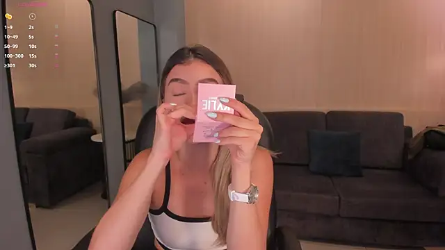 PaulinaSantos  online show from March 9, 5:28 pm