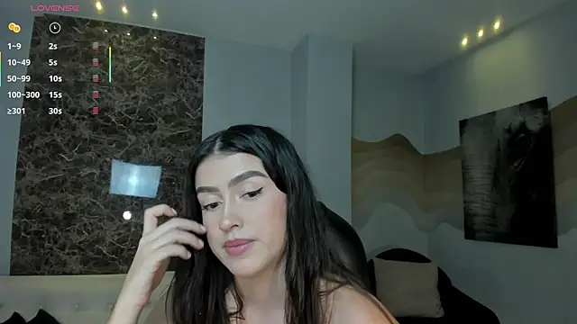 PaulinaSantos  online show from May 31, 6:02 pm