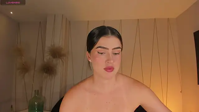 PaulinaSantos  online show from March 10, 6:56 pm