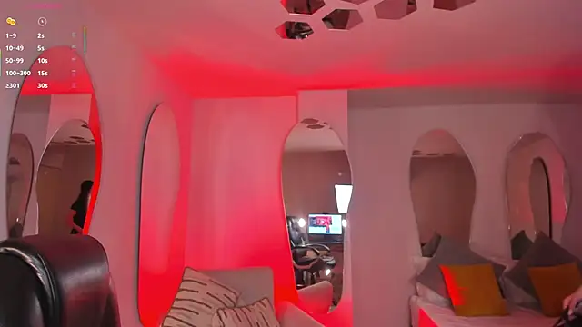 PaulinaSantos  online show from September 12, 7:24 pm