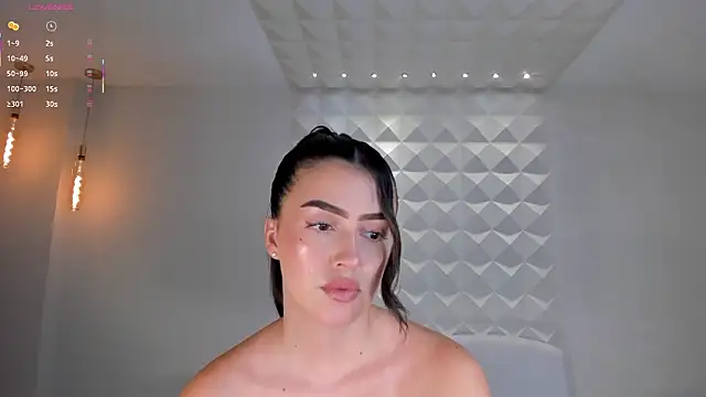 PaulinaSantos  online show from March 23, 7:47 pm