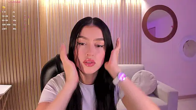 PaulinaSantos  online show from October 12, 6:20 pm