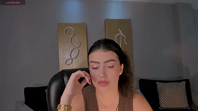 PaulinaSantos  online show from May 14, 7:11 pm