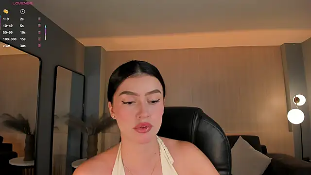 PaulinaSantos  online show from October 13, 7:37 pm