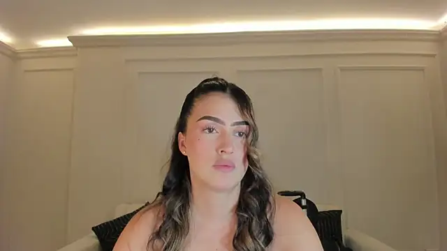 PaulinaSantos  online show from March 4, 7:54 pm