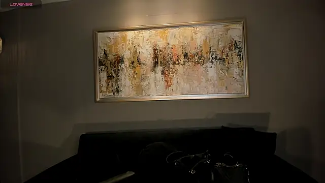 PaulinaSantos  online show from April 3, 7:31 pm