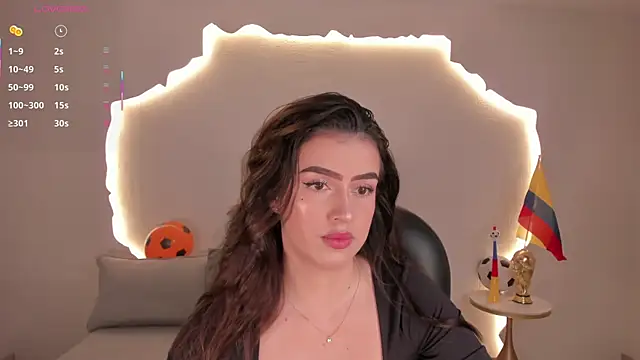 Snapshot of PaulinaSantos_ chatting on June 21, 5:52 pm PaulinaSantos online show from June 21, 5:52 pm