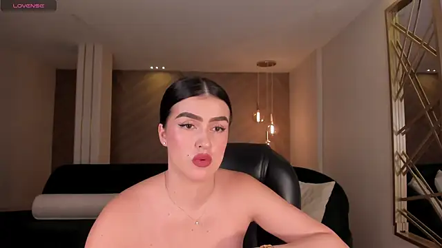 Snapshot of PaulinaSantos_ chatting on July 16, 7:55 pm PaulinaSantos online show from July 16, 7:55 pm