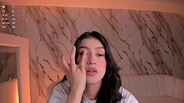 PaulinaSantos  online show from October 6, 7:25 pm