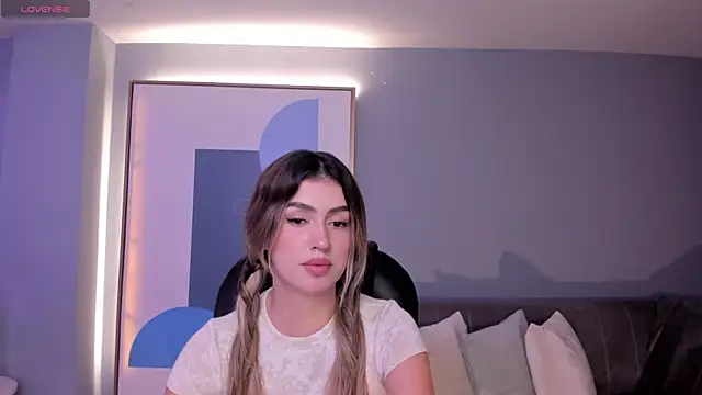 PaulinaSantos  online show from March 19, 7:17 pm