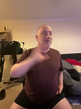 LondonTeffy online show from December 10, 10:37 pm