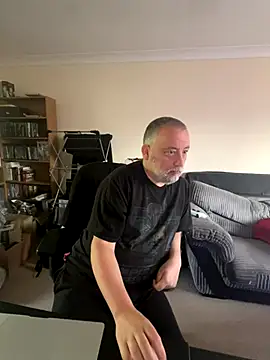 LondonTeffy online show from October 30, 10:57 am