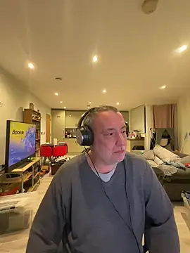 LondonTeffy online show from February 23, 9:48 pm