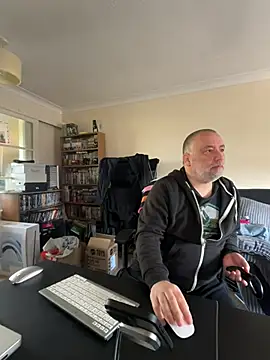 LondonTeffy online show from March 14, 12:51 pm