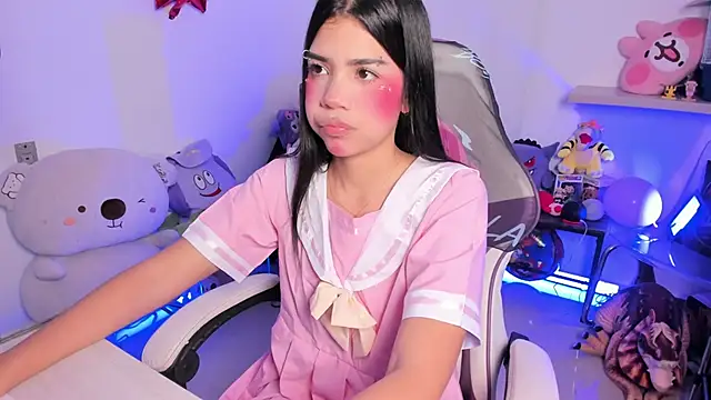 Snapshot of cutestephuwu chatting on October 10, 12:55 am cutestephuwu online show from October 10, 12:55 am