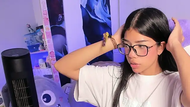 Snapshot of cutestephuwu chatting on March 17, 11:24 pm cutestephuwu online show from March 17, 11:24 pm