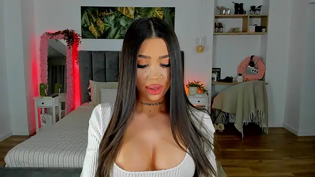 Snapshot of Fancy_Jenn chatting on November 20, 8:20 pm Fancy Jenn online show from November 20, 8:20 pm