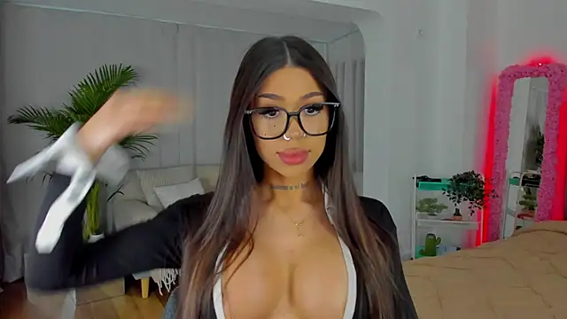 Snapshot of Fancy_Jenn chatting on February 28, 7:46 pm Fancy Jenn online show from February 28, 7:46 pm