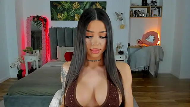 Fancy Jenn online show from January 9, 9:00 pm