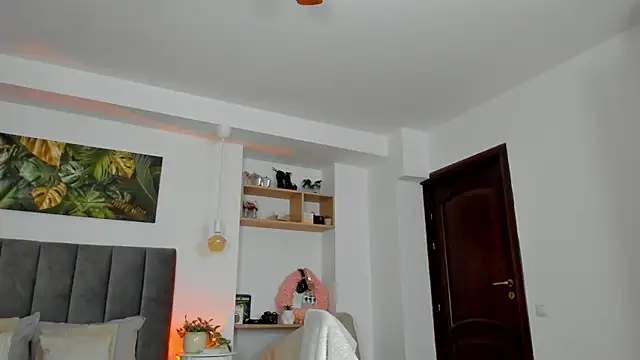 Snapshot of Fancy_Jenn chatting on November 24, 8:31 pm Fancy Jenn online show from November 24, 8:31 pm