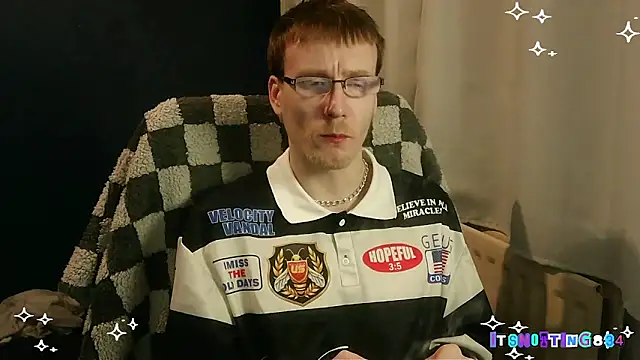 Snapshot of Itsnotting834 chatting on February 25, 8:08 pm Itsnotting834 online show from February 25, 8:08 pm