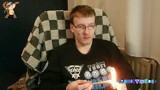 Snapshot of Itsnotting834 chatting on February 11, 8:09 pm Itsnotting834 online show from February 11, 8:09 pm