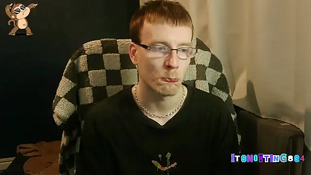 Snapshot of Itsnotting834 chatting on February 10, 8:19 pm Itsnotting834 online show from February 10, 8:19 pm