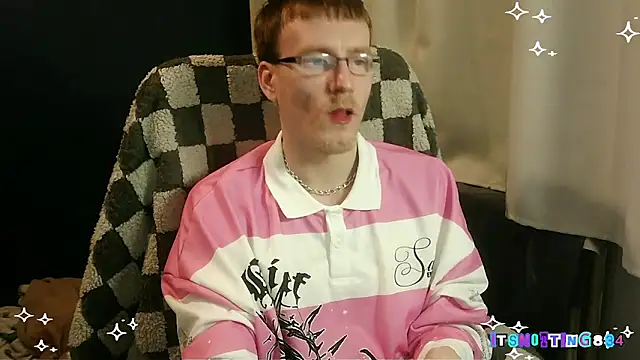 Snapshot of Itsnotting834 chatting on February 18, 8:05 pm Itsnotting834 online show from February 18, 8:05 pm