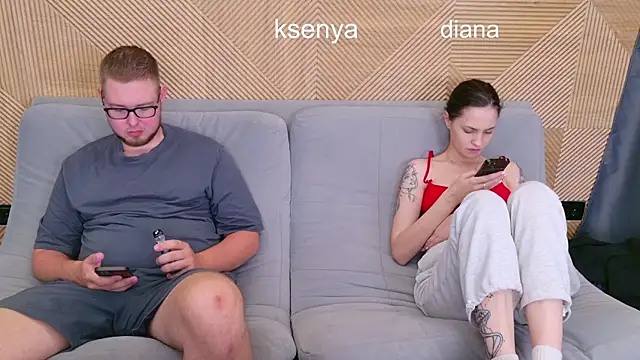 Snapshot of Ksenny chatting on June 27, 6:52 am Ksenny online show from June 27, 6:52 am