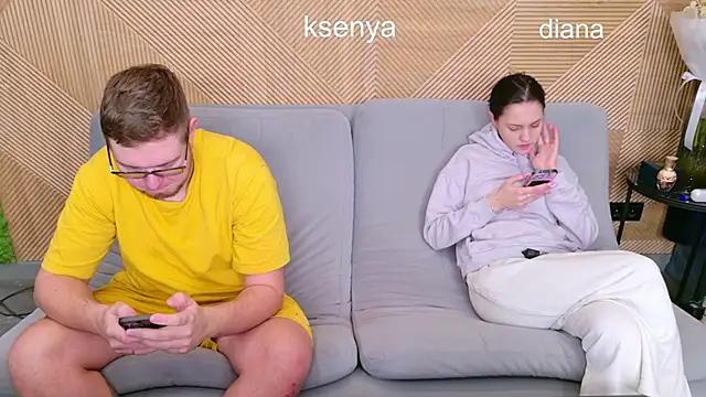 Snapshot of Ksenny chatting on February 27, 3:51 am Ksenny online show from February 27, 3:51 am