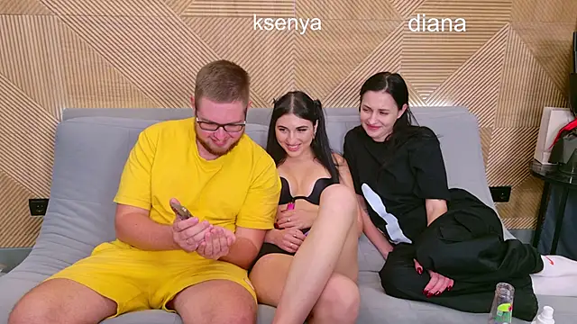 Ksenny online show from October 29, 6:40 pm