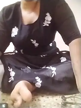 Tamilpriya46 online show from September 18, 4:43 pm