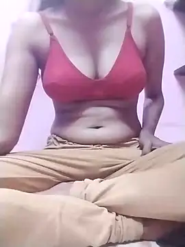 Tamilpriya46 online show from February 19, 11:49 am