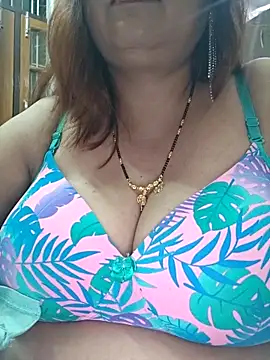 Snapshot of Dianaa9 chatting on June 13, 6:06 pm Dianaa9 online show from June 13, 6:06 pm