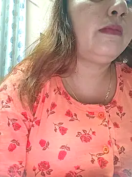 Snapshot of Dianaa9 chatting on June 4, 7:46 am Dianaa9 online show from June 4, 7:46 am