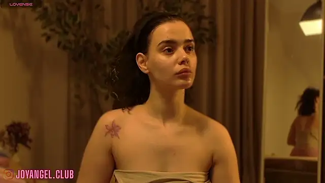 SophieCharm online show from March 13, 4:28 am