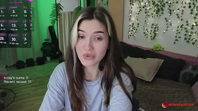 monikavenom online show from October 5, 2:13 am