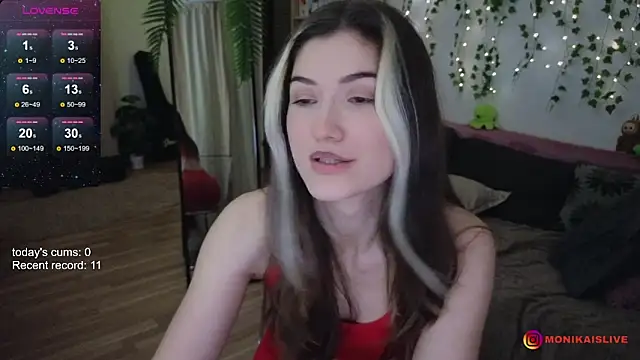 monikavenom online show from October 7, 2:12 am