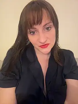 victoirenextdoor online show from April 13, 9:46 am