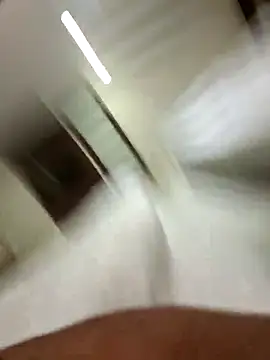 Exhibitionist1508 online show from November 4, 6:50 am