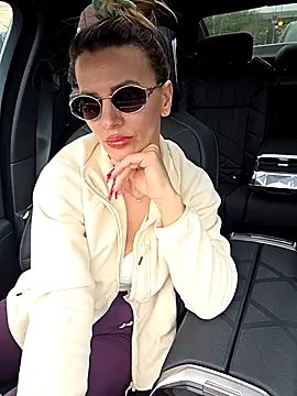 SweetMonicaUK online show from March 7, 12:10 pm