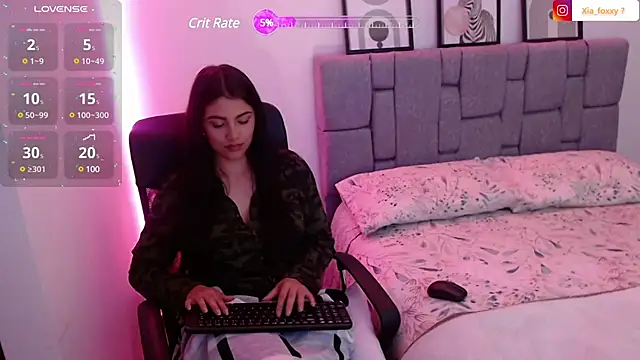 xia foxxy online show from December 2, 4:59 am