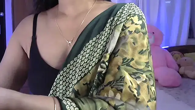 Black cat cutie online show from September 9, 4:55 am