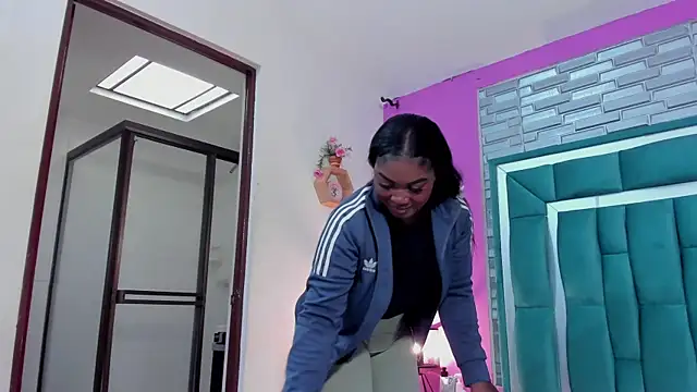 LORENSCOLLINS online show from November 8, 12:52 pm