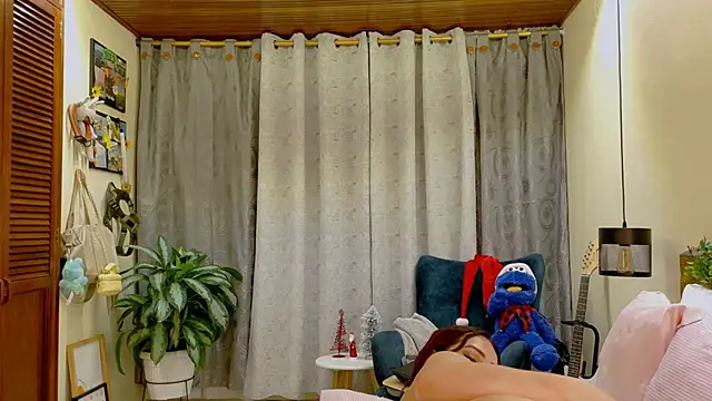 Abrilqueen online show from December 23, 4:01 am