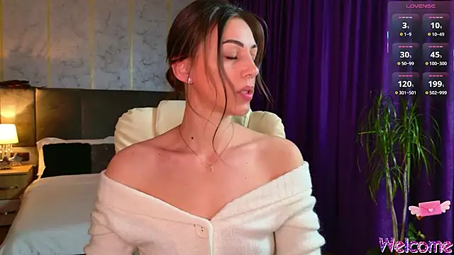 -KASANDRA- online show from February 24, 3:35 pm