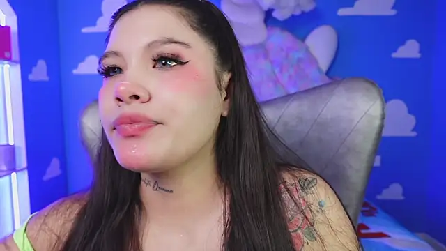 miss keisi online show from April 10, 6:15 pm