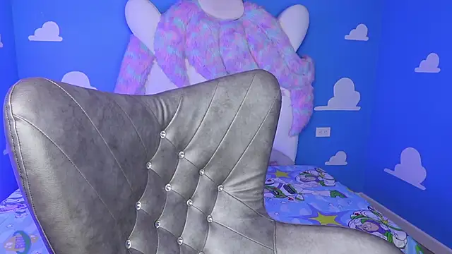 miss keisi online show from November 8, 6:00 pm