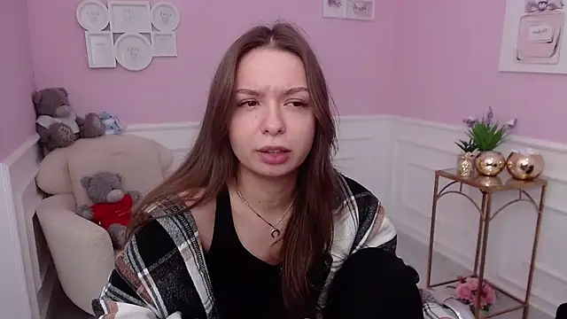 LucySkilar online show from October 24, 10:03 am