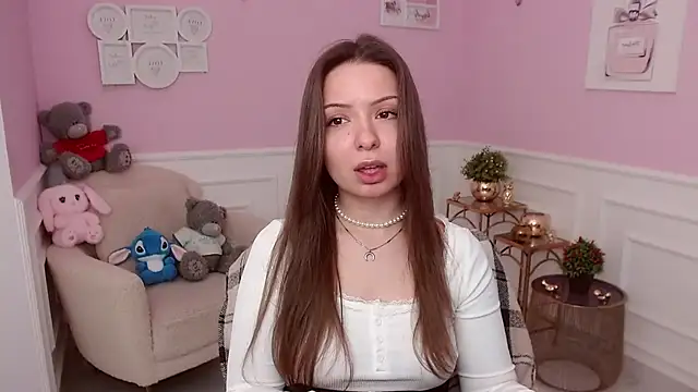 LucySkilar online show from March 29, 4:25 am